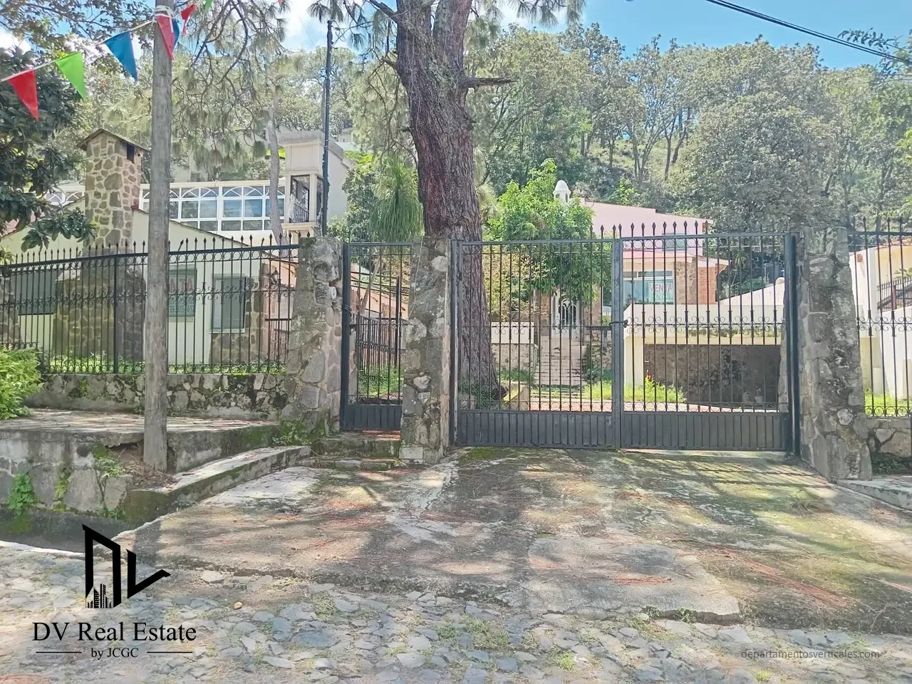 Casa en PINAR DE LA VENTA, ZAPOPAN — fotografía 1
